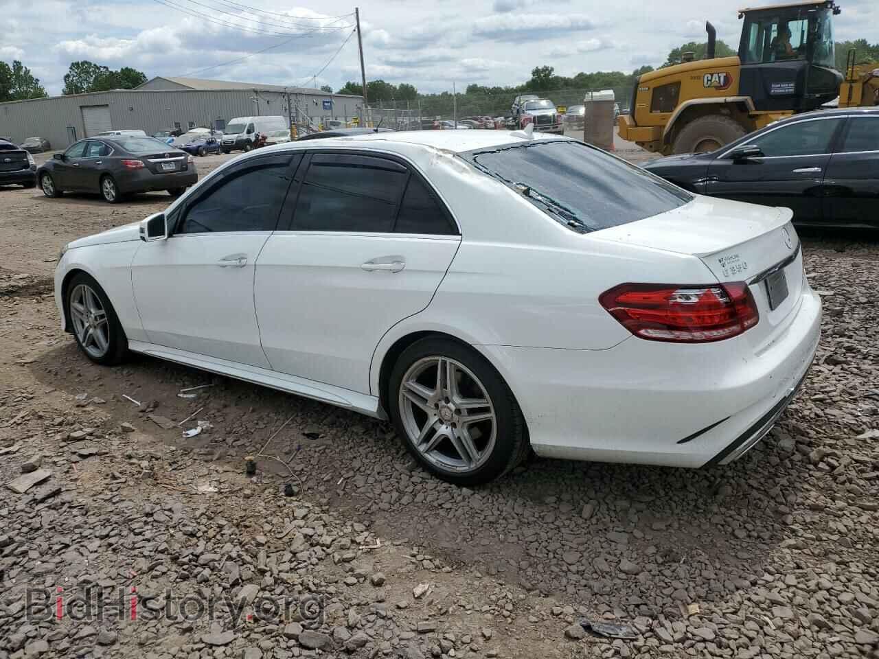 2014 MERCEDES-BENZ E-CLASS - VIN: WDDHF5KB3EA932620 - Фото 2