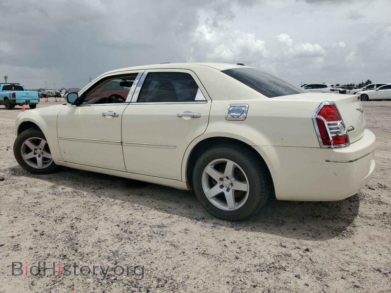 2009 CHRYSLER 300 - VIN: 2C3LA53VX9H516278 - Фото 2