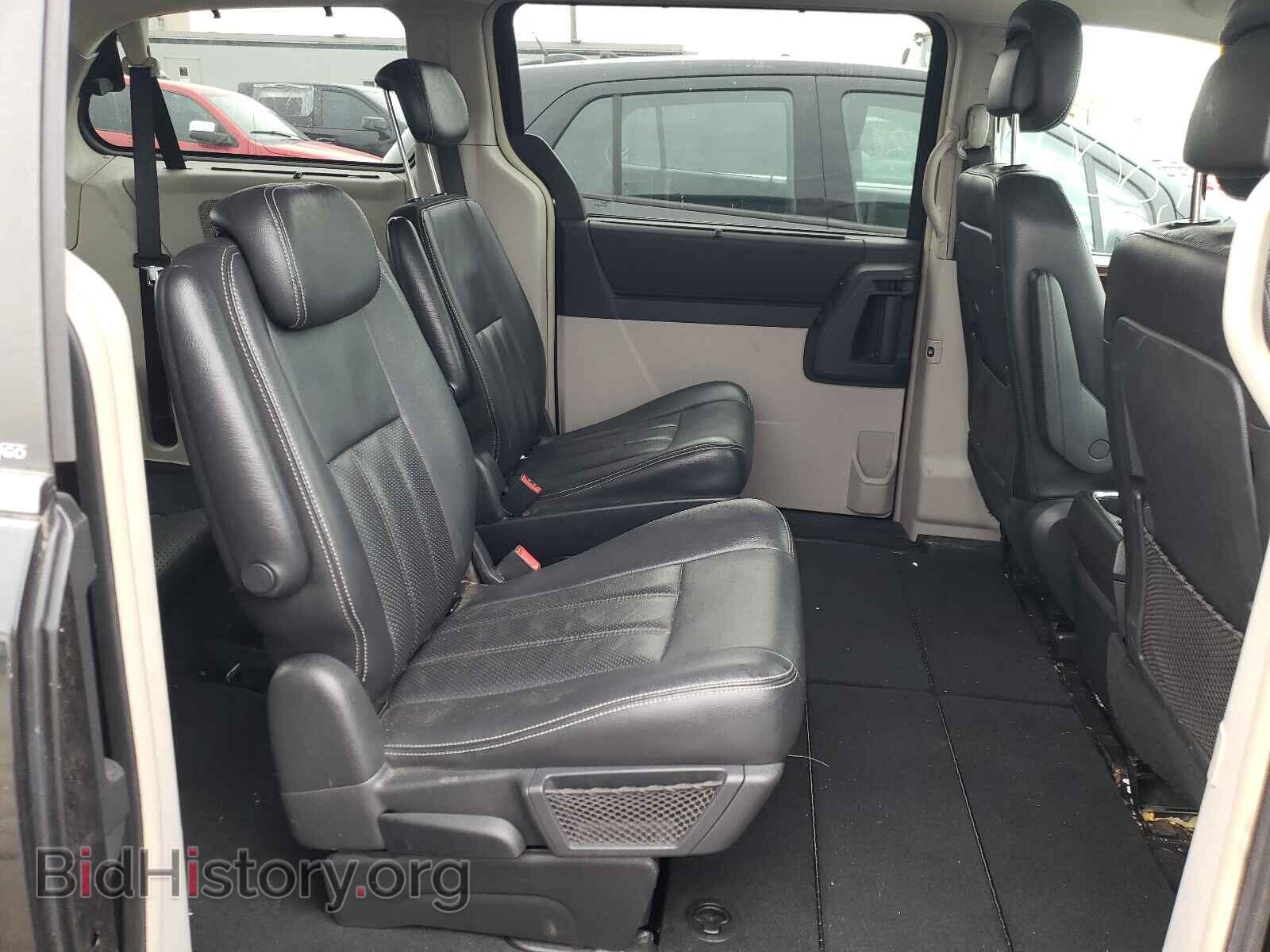 2010 CHRYSLER MINIVAN - VIN: 2A4RR8D15AR495604 - Фото 6