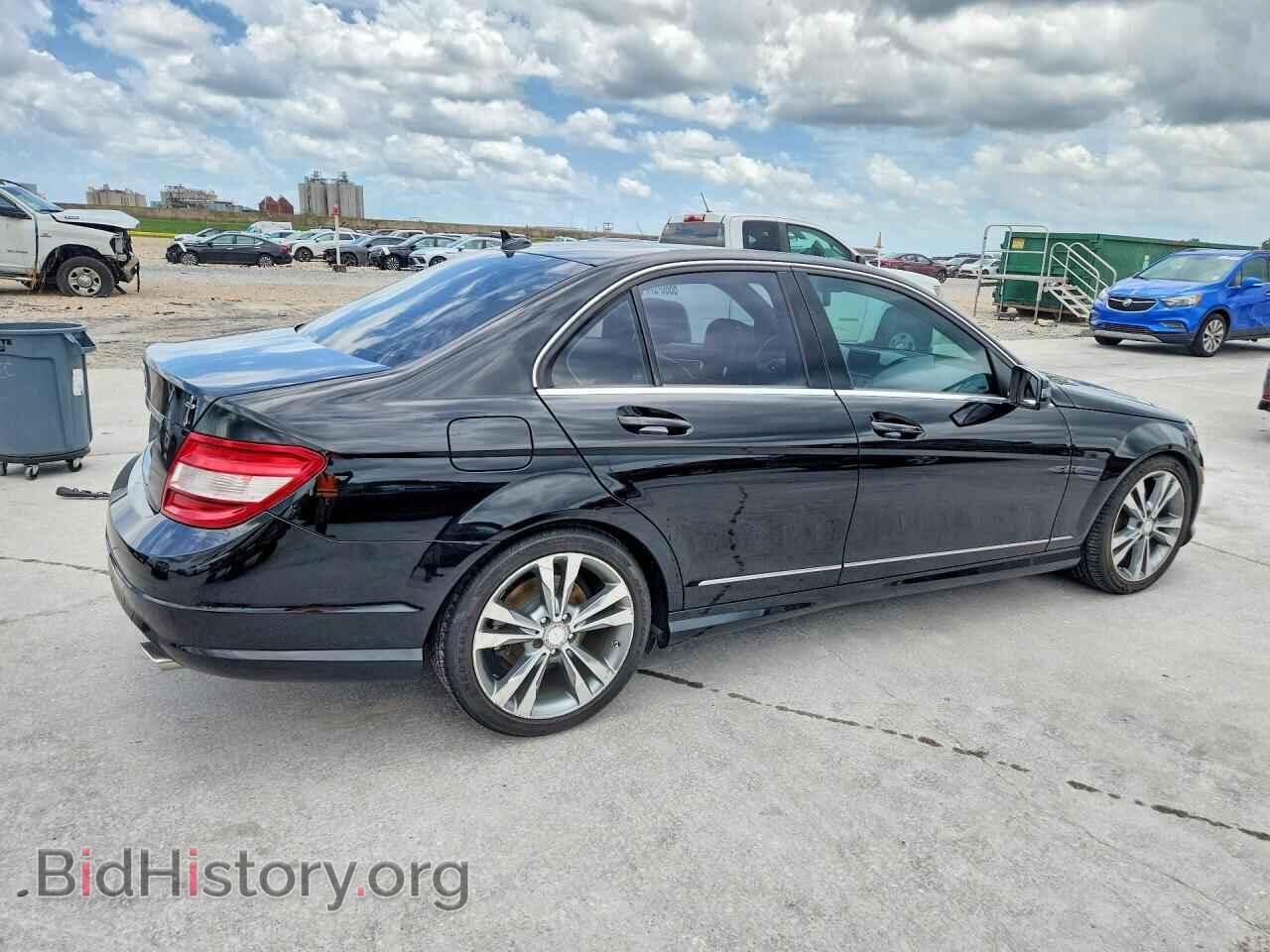 2011 MERCEDES-BENZ C-CLASS - VIN: WDDGF5EB8BR185276 - Фото 3