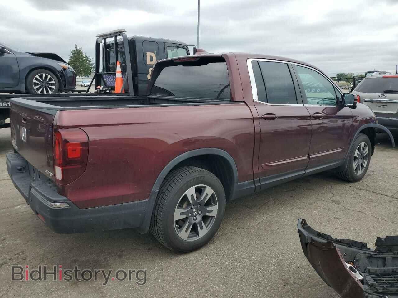 2018 HONDA RIDGELINE - VIN: 5FPYK3F67JB014689 - Фото 3