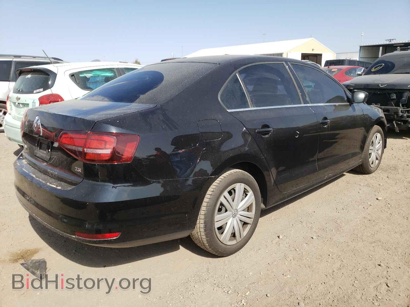 2017 VOLKSWAGEN JETTA - VIN: 3VW2B7AJXHM295214 - Photo 4