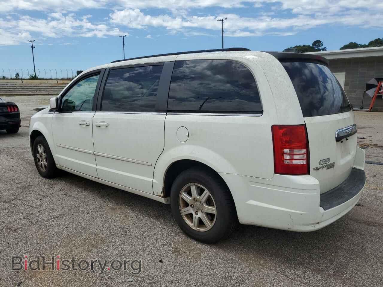 2008 CHRYSLER MINIVAN - VIN: 2A8HR54P58R732048 - Фото 2