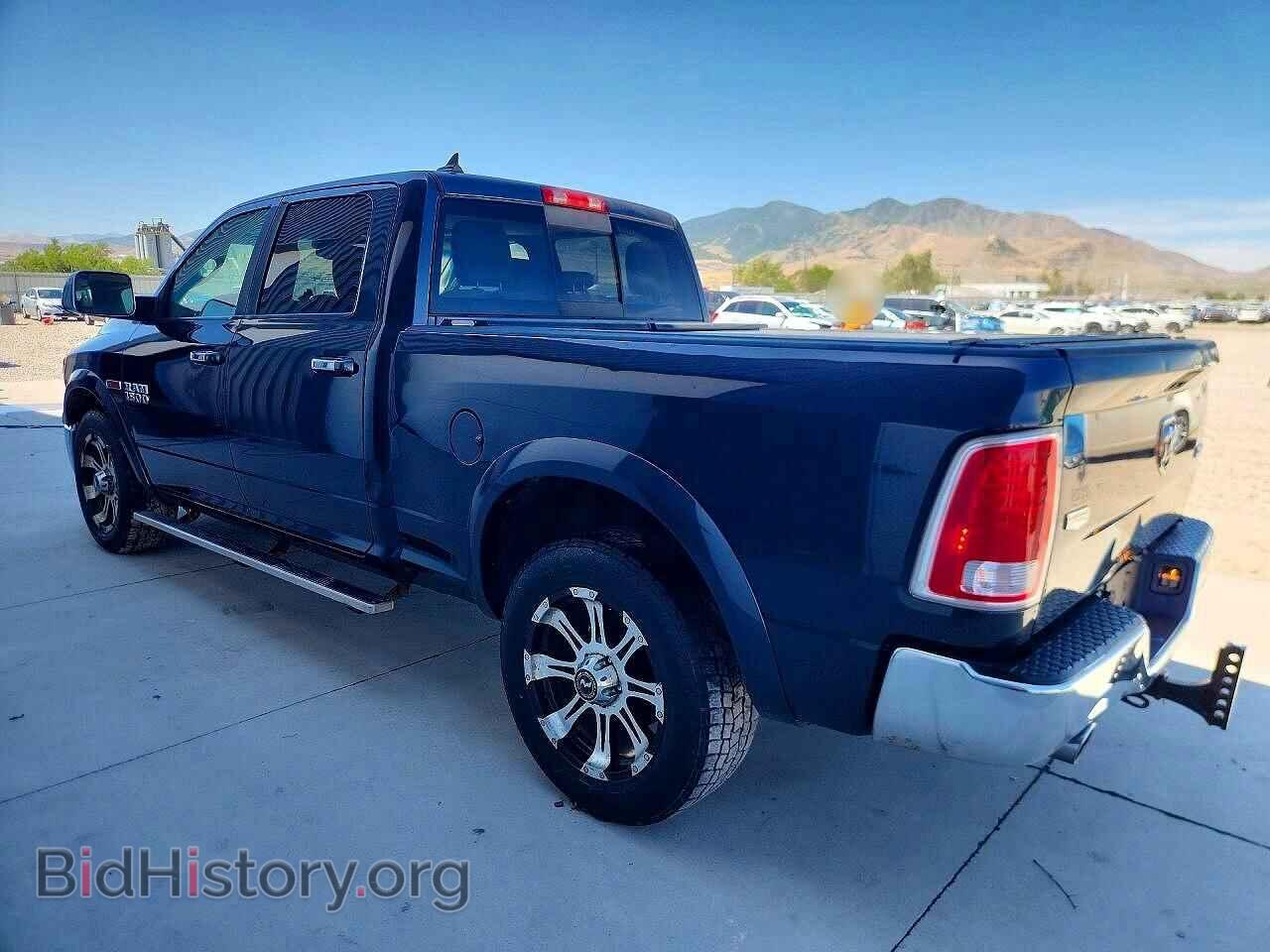 2017 RAM 1500 - VIN: 1C6RR7VM1HS748975 - Фото 2