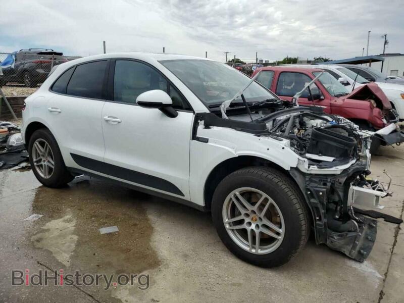 2017 Porsche MACAN (VIN WP1AA2A53HLB08077) — photo 4 of 14