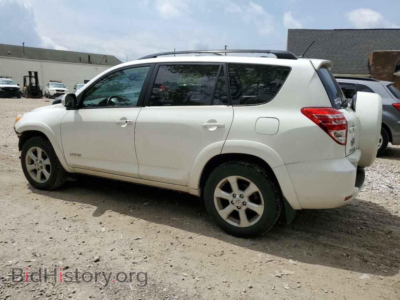 2011 TOYOTA RAV4 - VIN: 2T3DF4DV9BW091622 - Фото 2