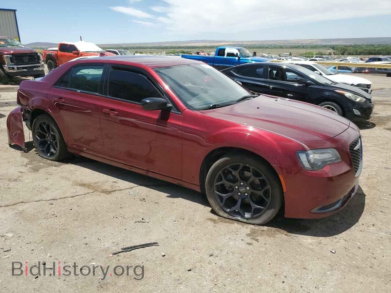 2019 CHRYSLER 300 - VIN: 2C3CCAAG2KH601516 - Фото 4