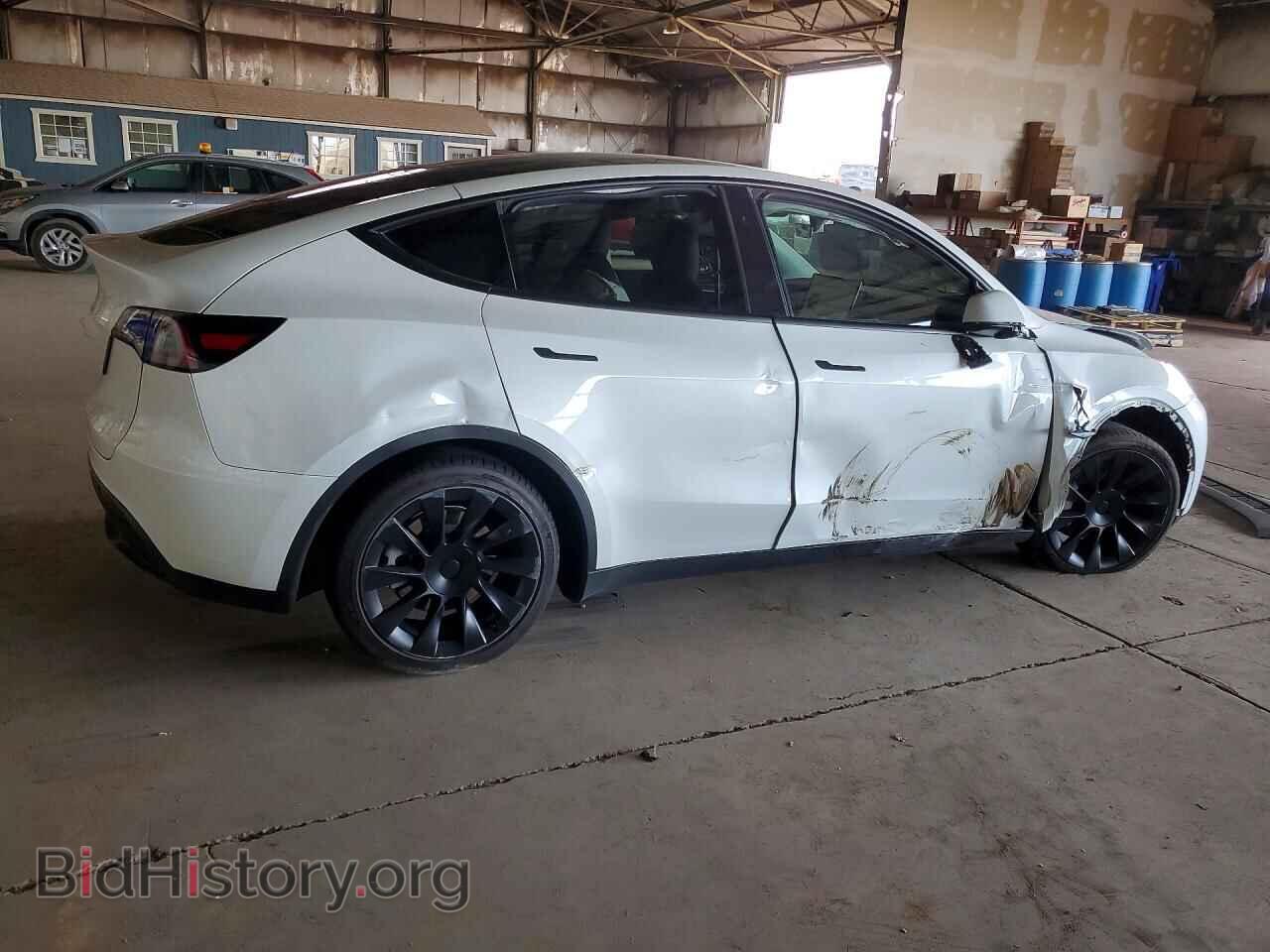 2024 TESLA MODEL Y - VIN: 7SAYGDED1RF093999 - Photo 3