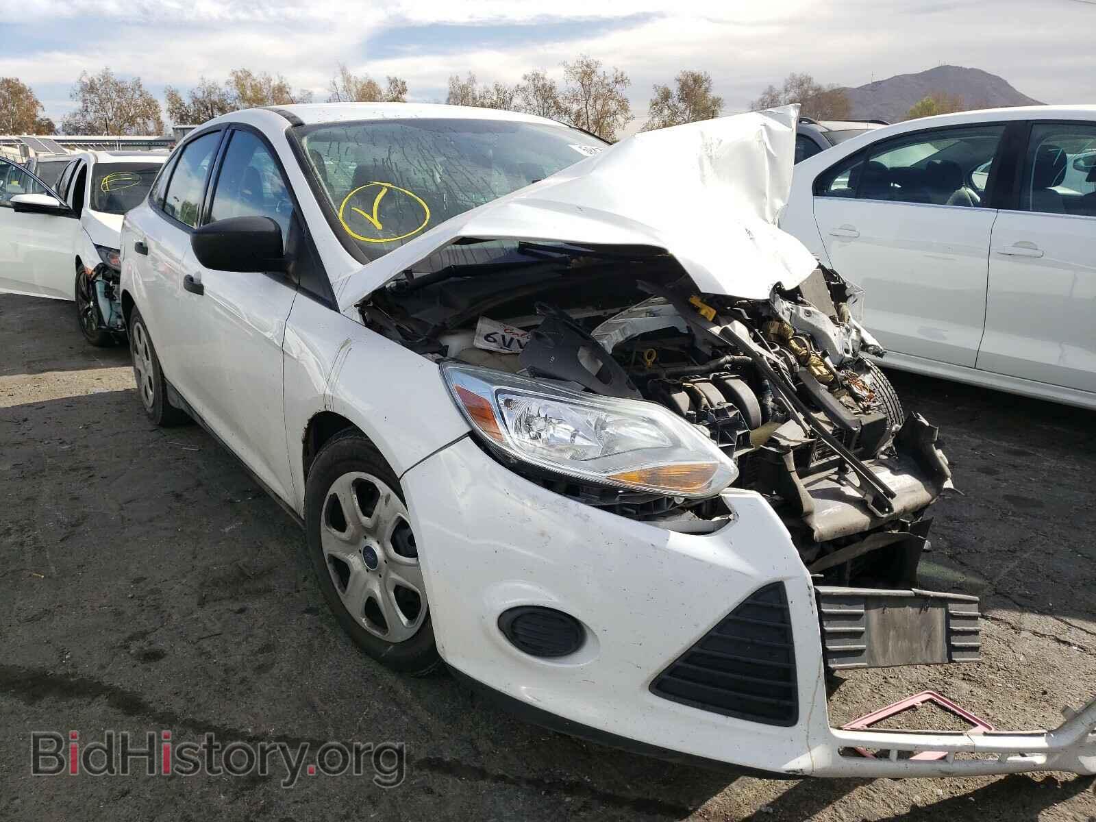 Photo 1FAHP3E23CL467996 - FORD FOCUS 2012