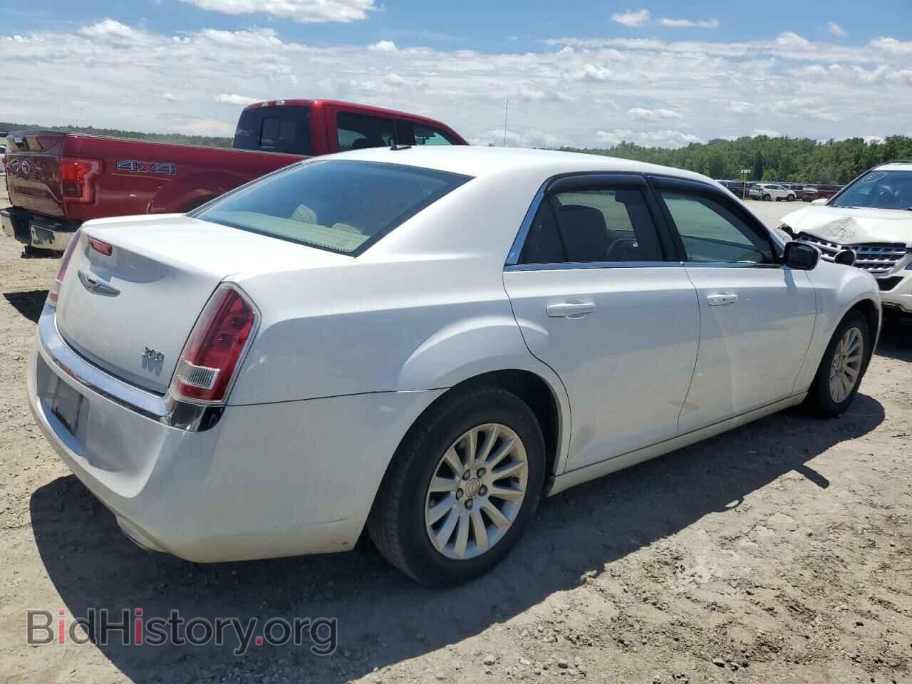 2013 CHRYSLER 300 - VIN: 2C3CCAAG1DH557835 - Фото 3