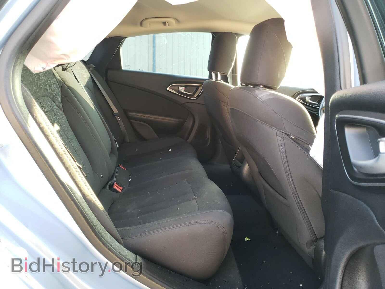 2015 CHRYSLER 200 - VIN: 1C3CCCAB1FN725418 - Фото 6