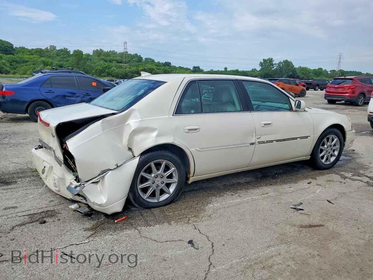 2011 CADILLAC DTS - VIN: 1G6KD5E65BU103260 - Фото 3