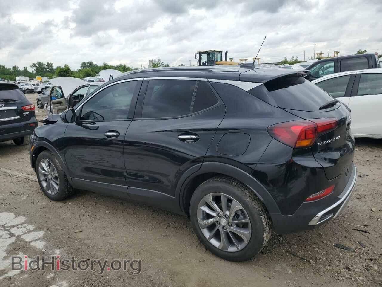 2022 BUICK ENCORE - VIN: KL4MMFSL1NB028024 - Photo 2