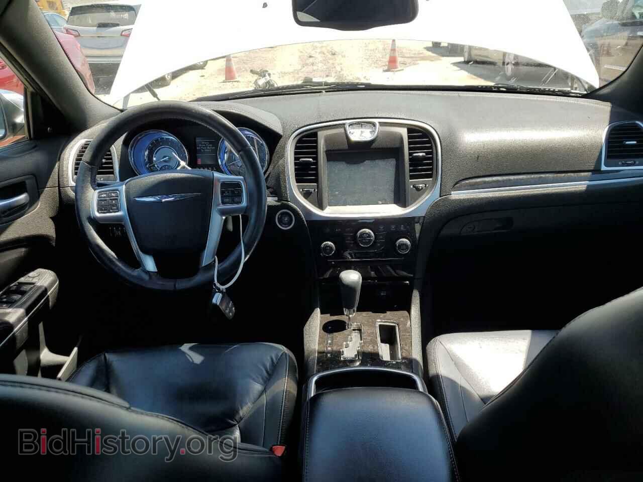 2011 CHRYSLER 300 - VIN: 2C3CA5CG9BH528591 - Фото 8