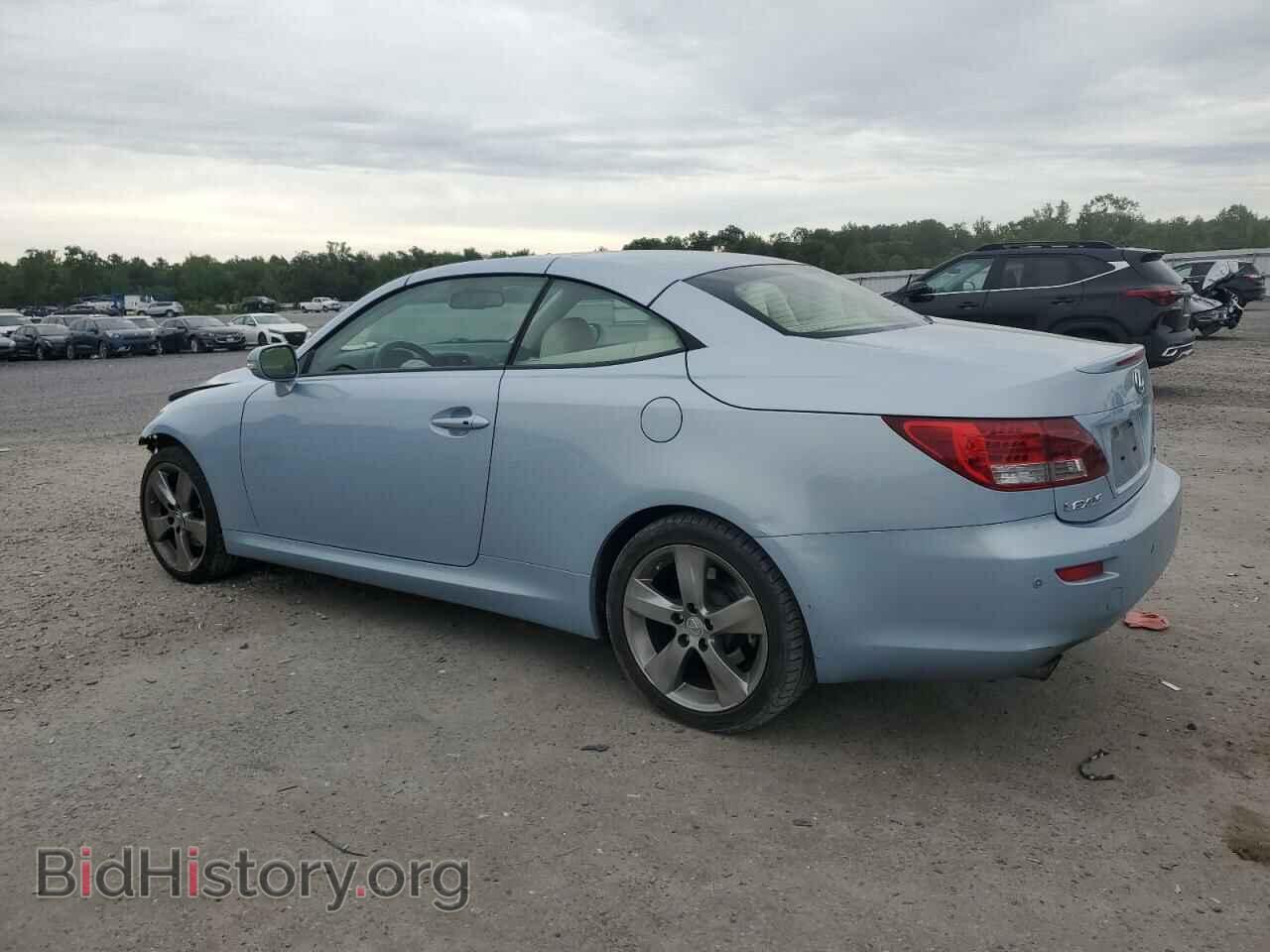 2010 LEXUS IS - VIN: JTHFF2C25A2506364 - Photo 2