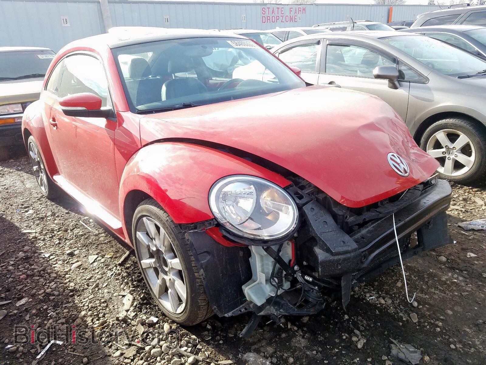Фотография 3VWHX7ATXCM636357 - VOLKSWAGEN BEETLE 2012