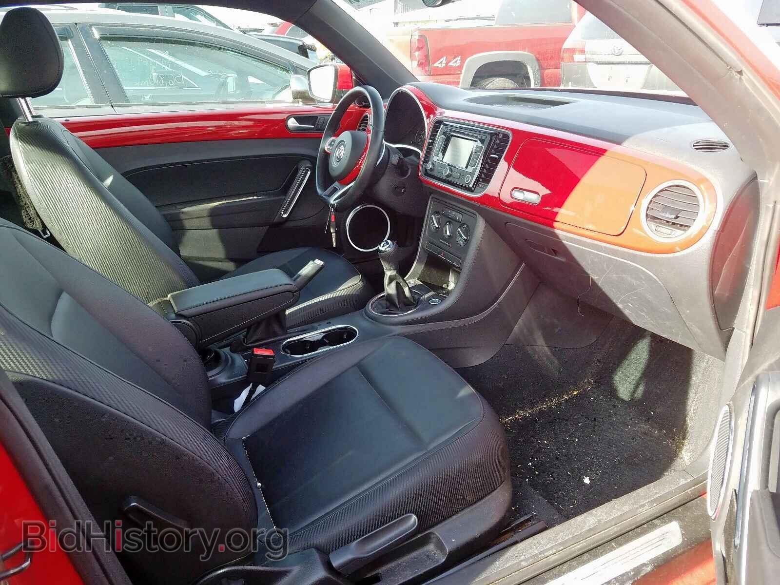 2012 VOLKSWAGEN BEETLE - VIN: 3VWHX7ATXCM636357 - Фото 5