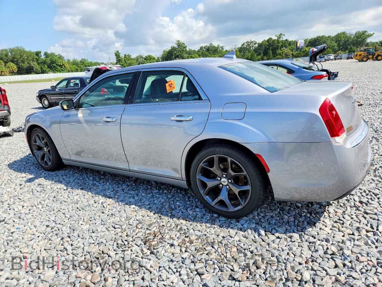 2016 CHRYSLER 300 - VIN: 2C3CCAEG3GH334209 - Photo 2