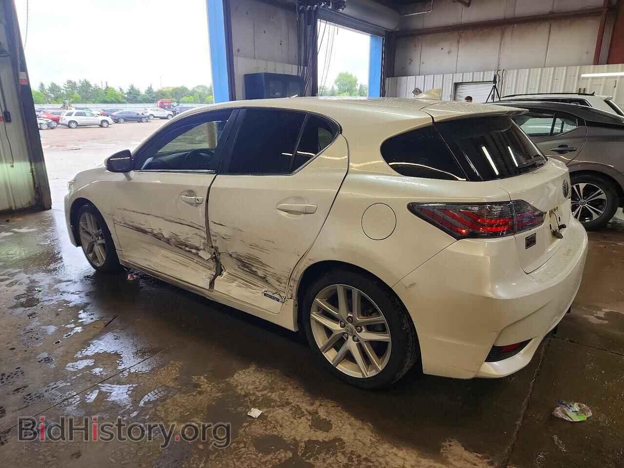 2015 LEXUS CT 200 - VIN: JTHKD5BH3F2248252 - Photo 2