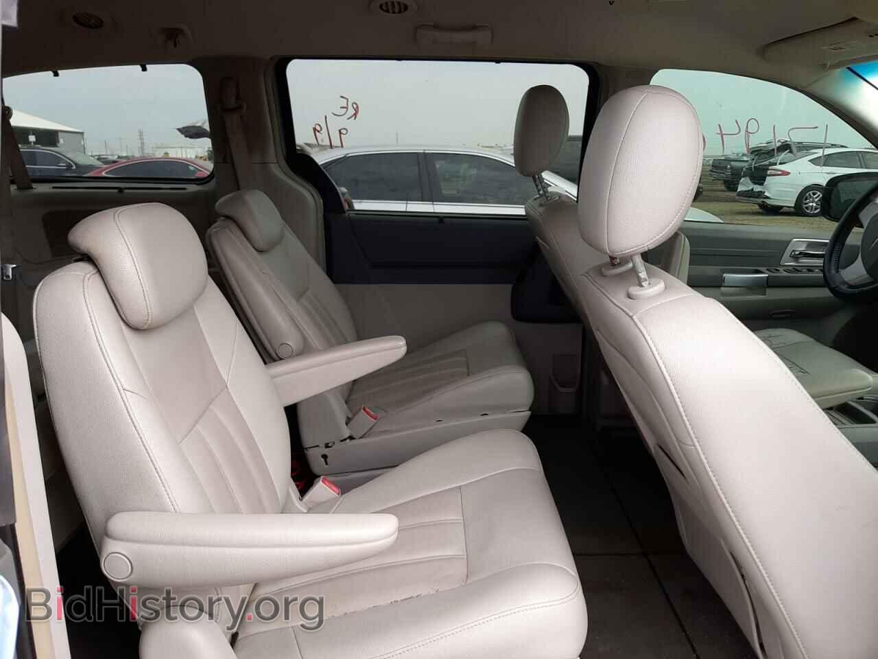 2008 CHRYSLER MINIVAN - VIN: 2A8HR54PX8R682876 - Фото 6