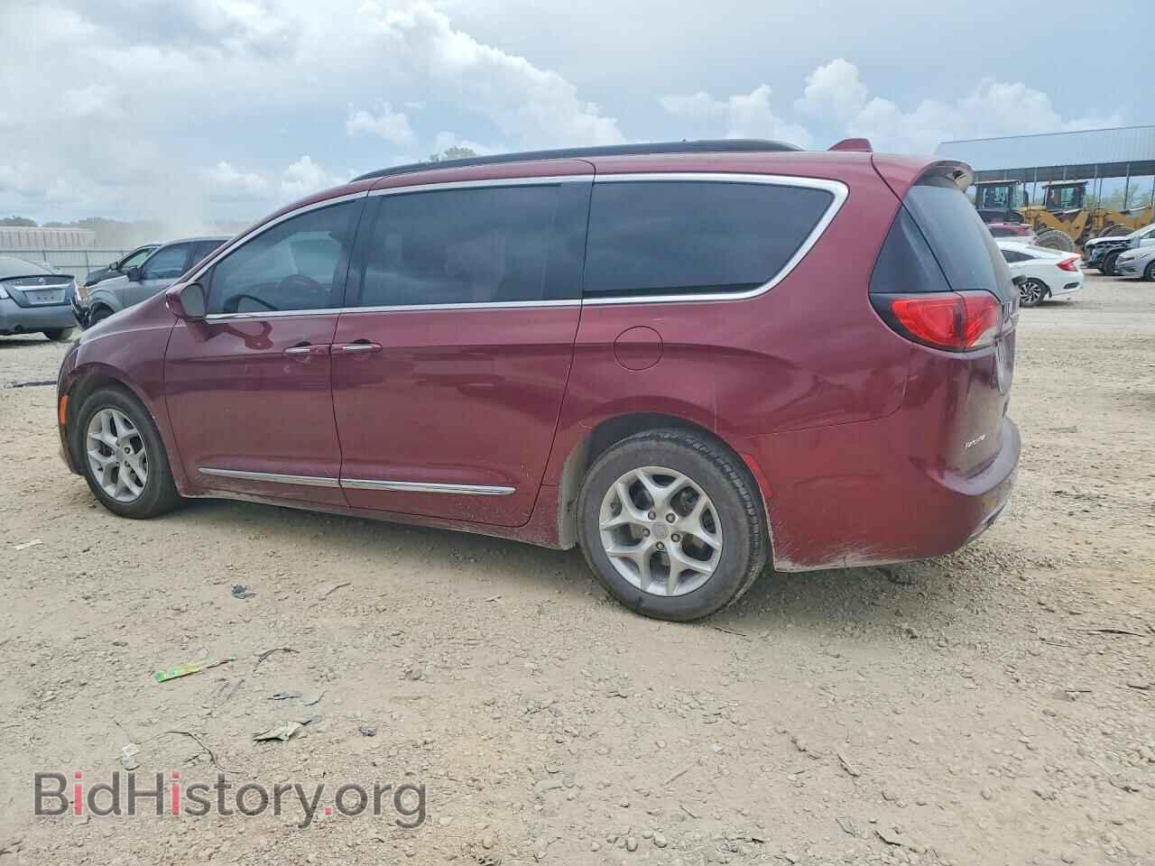 2017 CHRYSLER PACIFICA - VIN: 2C4RC1BG9HR627618 - Photo 2