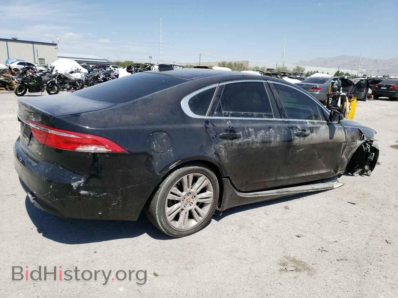 2017 JAGUAR XF - VIN: SAJBD4BVXHCY34754 - Фото 3