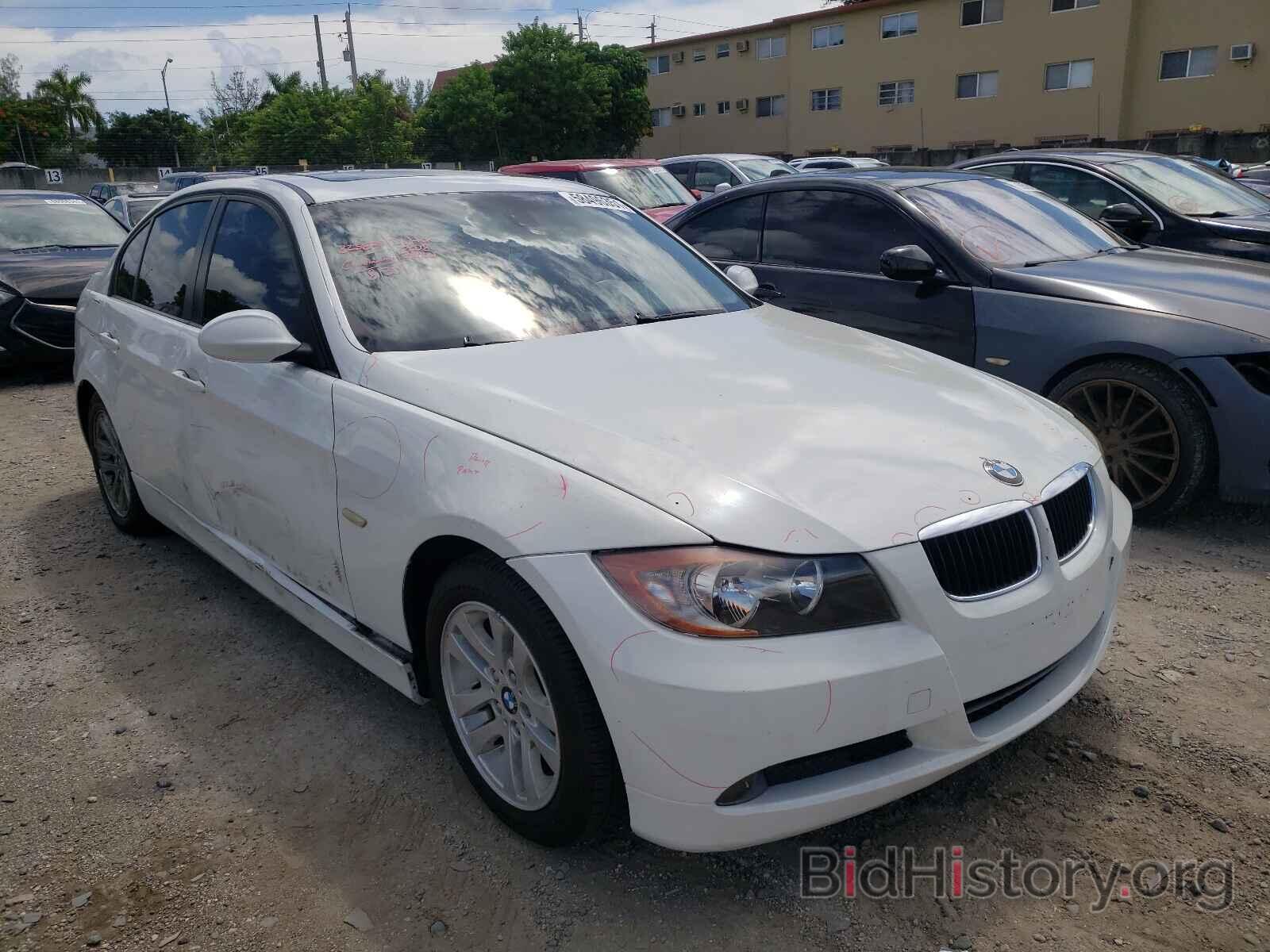 Фотография WBAVA37528NL50599 - BMW 3 SERIES 2008