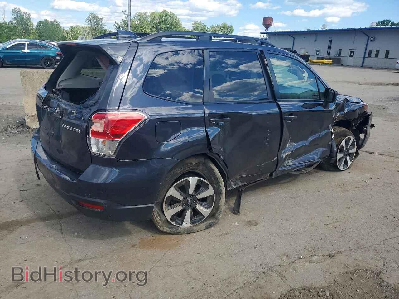 2017 SUBARU FORESTER - VIN: JF2SJAEC8HH529435 - Фото 3