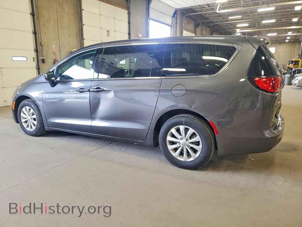 2017 CHRYSLER PACIFICA - VIN: 2C4RC1DG9HR725688 - Photo 2