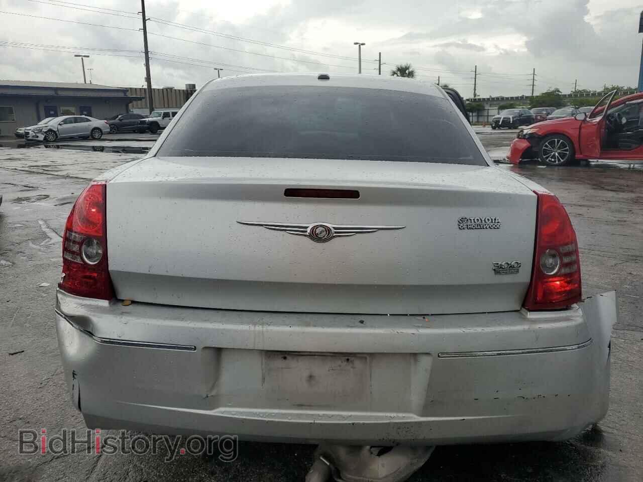 2010 CHRYSLER 300 - VIN: 2C3CA5CV2AH155097 - Фото 6
