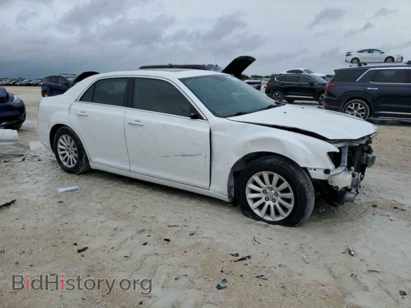 2014 Chrysler 300 (VIN 2C3CCAAG0EH181100) — фото 4 из 13