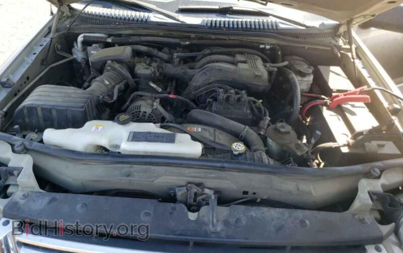2006 Ford EXPLORER (VIN 1FMEU63E16UB21718) — photo 7 of 10