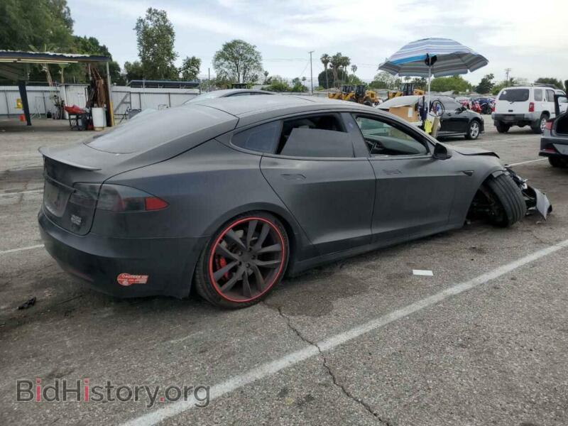2016 Tesla MODEL S (VIN 5YJSA1E45GF171765) — фото 3 из 13