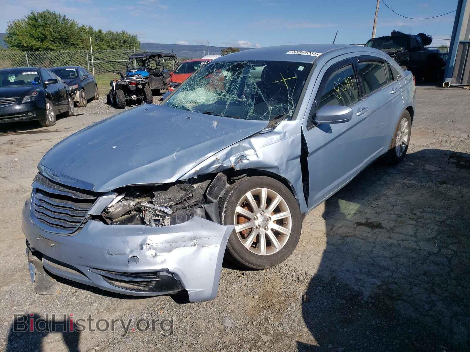 2013 CHRYSLER 200 - VIN: 1C3CCBBB2DN609523 - Photo 2