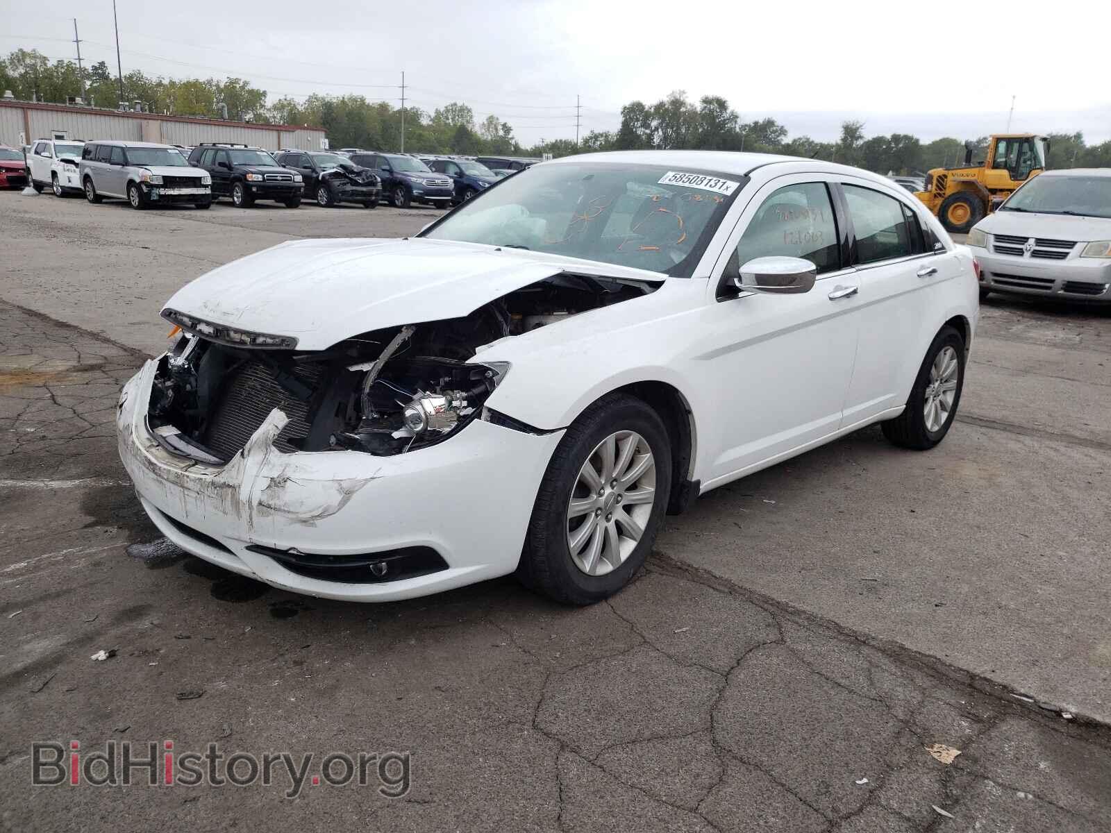 2014 CHRYSLER 200 - VIN: 1C3CCBCG2EN128571 - Фото 2