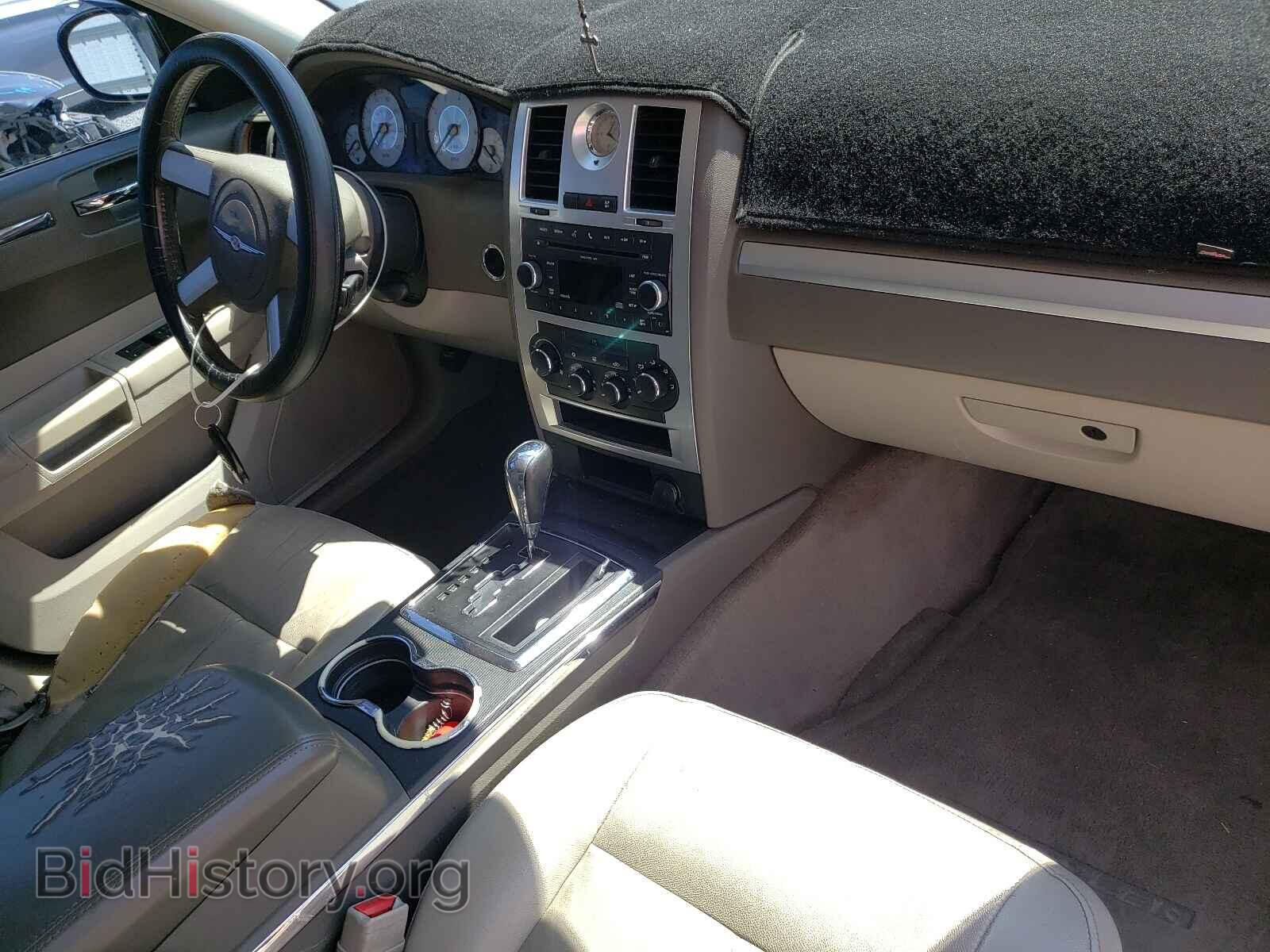 2010 CHRYSLER 300 - VIN: 2C3CA5CV3AH192966 - Фото 9
