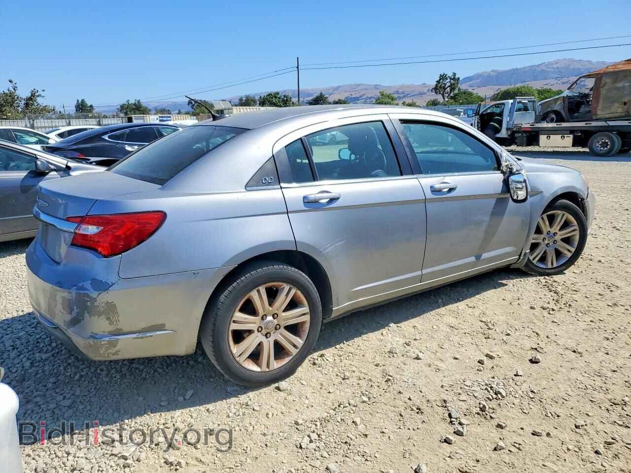 2013 CHRYSLER 200 - VIN: 1C3CCBAB5DN640069 - Photo 3