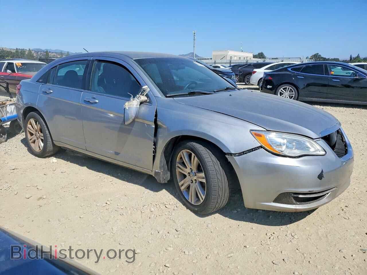 2013 CHRYSLER 200 - VIN: 1C3CCBAB5DN640069 - Photo 4
