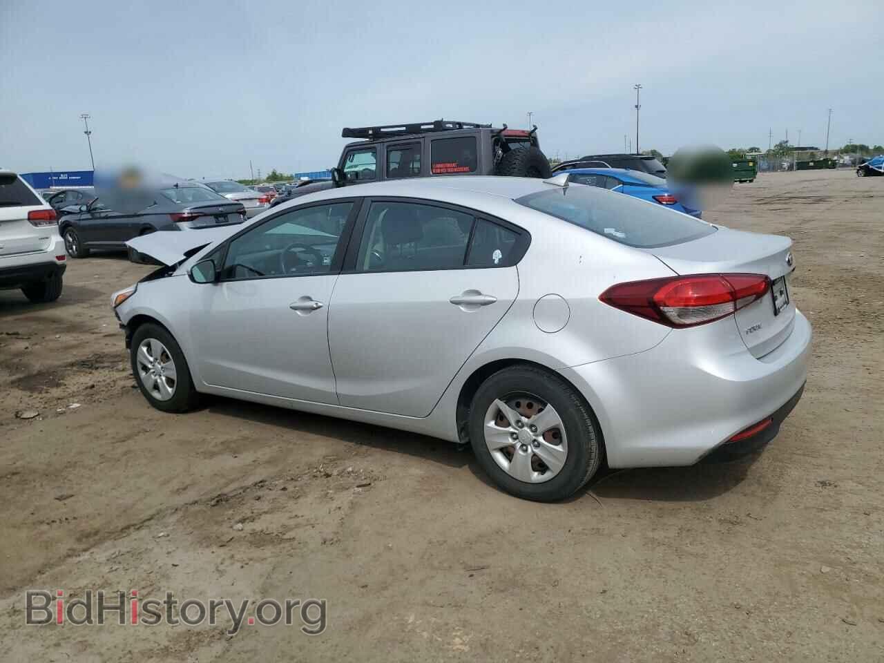 2018 KIA FORTE - VIN: 3KPFK4A74JE190739 - Фото 2