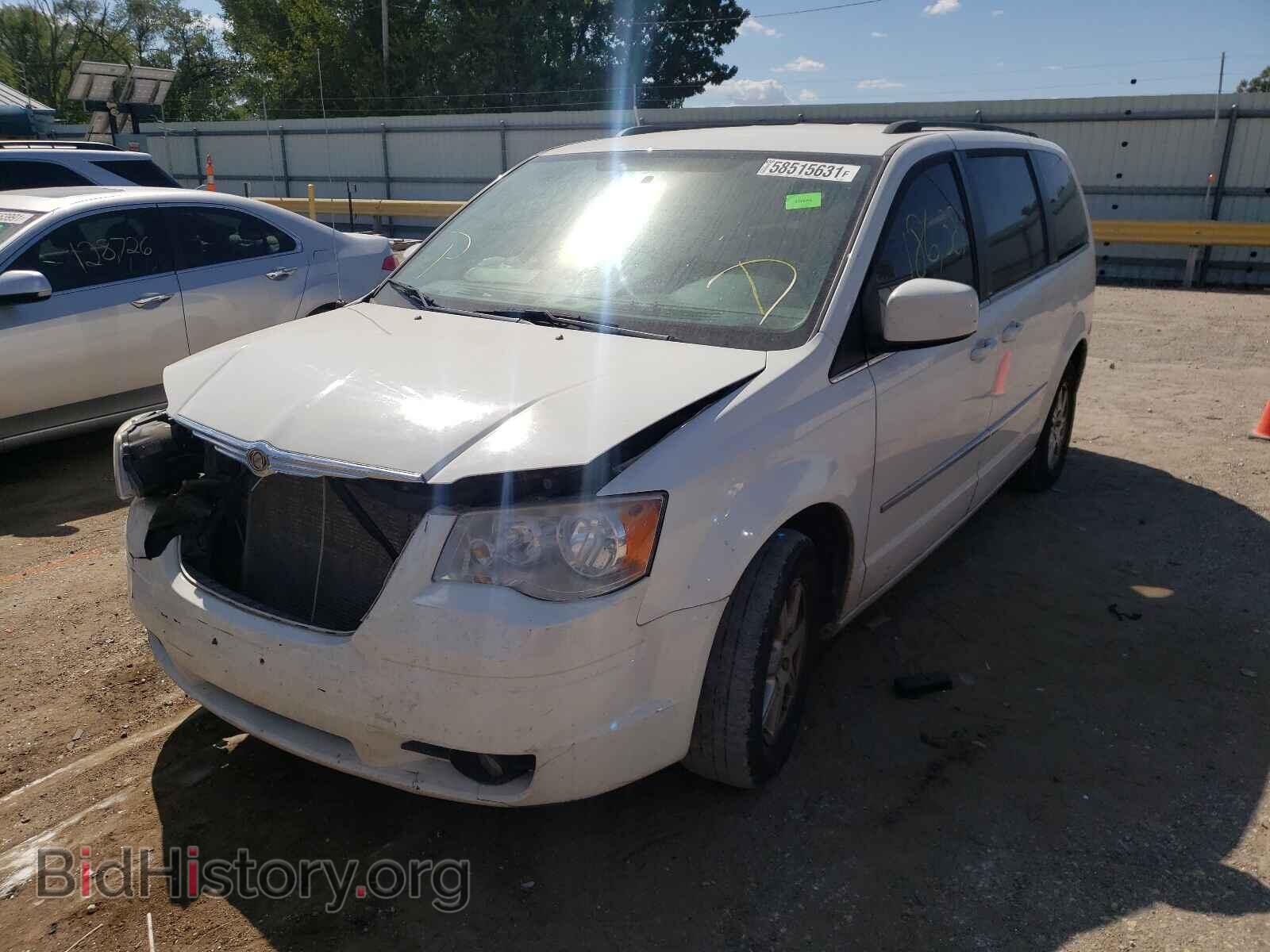 2010 CHRYSLER MINIVAN - VIN: 2A4RR5D14AR460518 - Фото 2