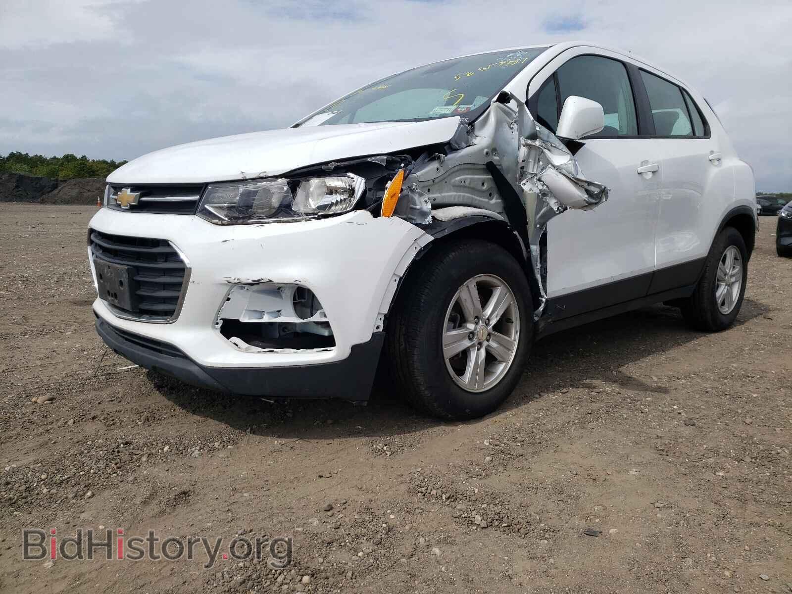 2020 CHEVROLET TRAX - VIN: 3GNCJKSB6LL119092 - Фото 2