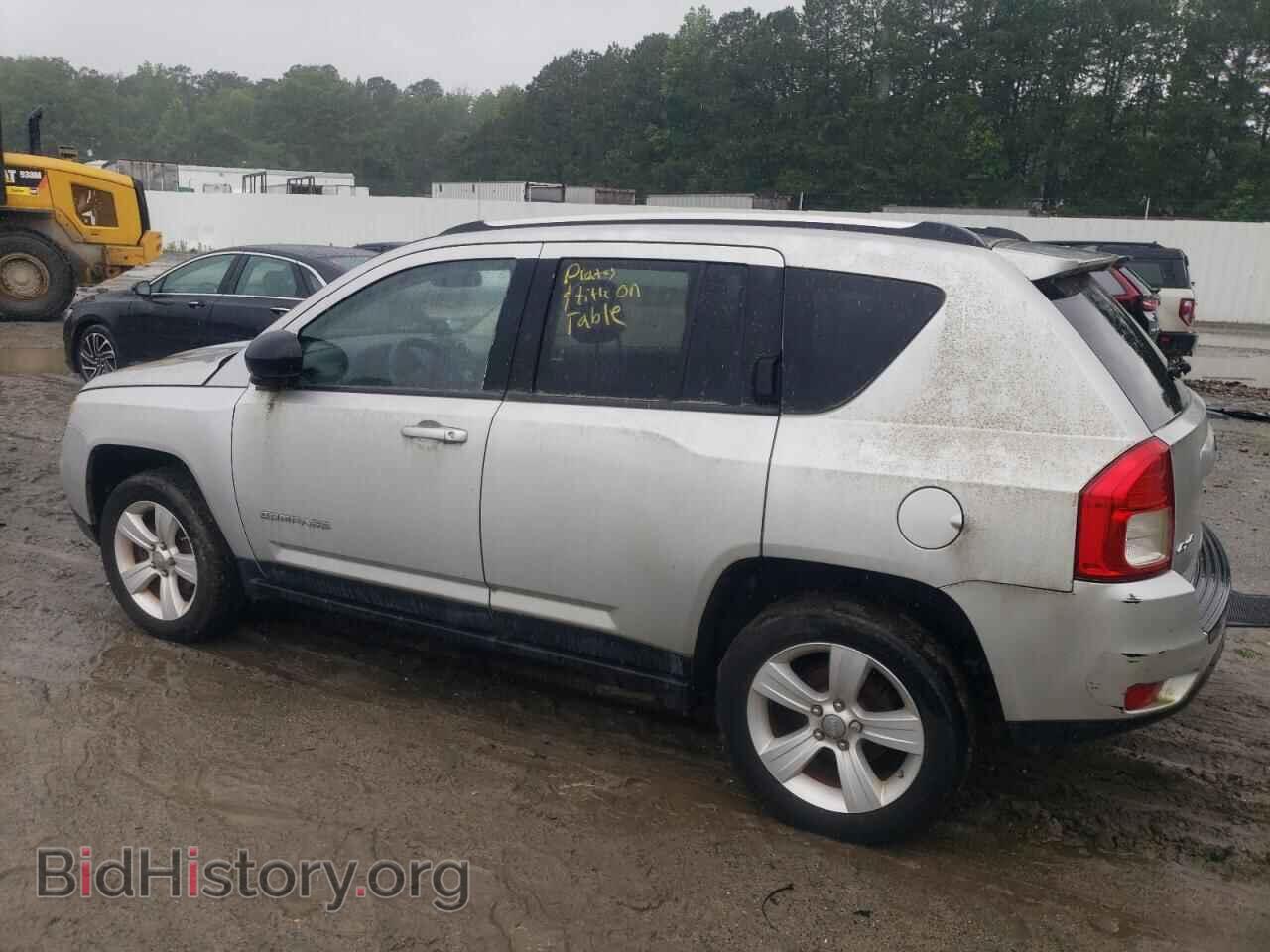 2011 JEEP COMPASS - VIN: 1J4NF1FB8BD227638 - Фото 2