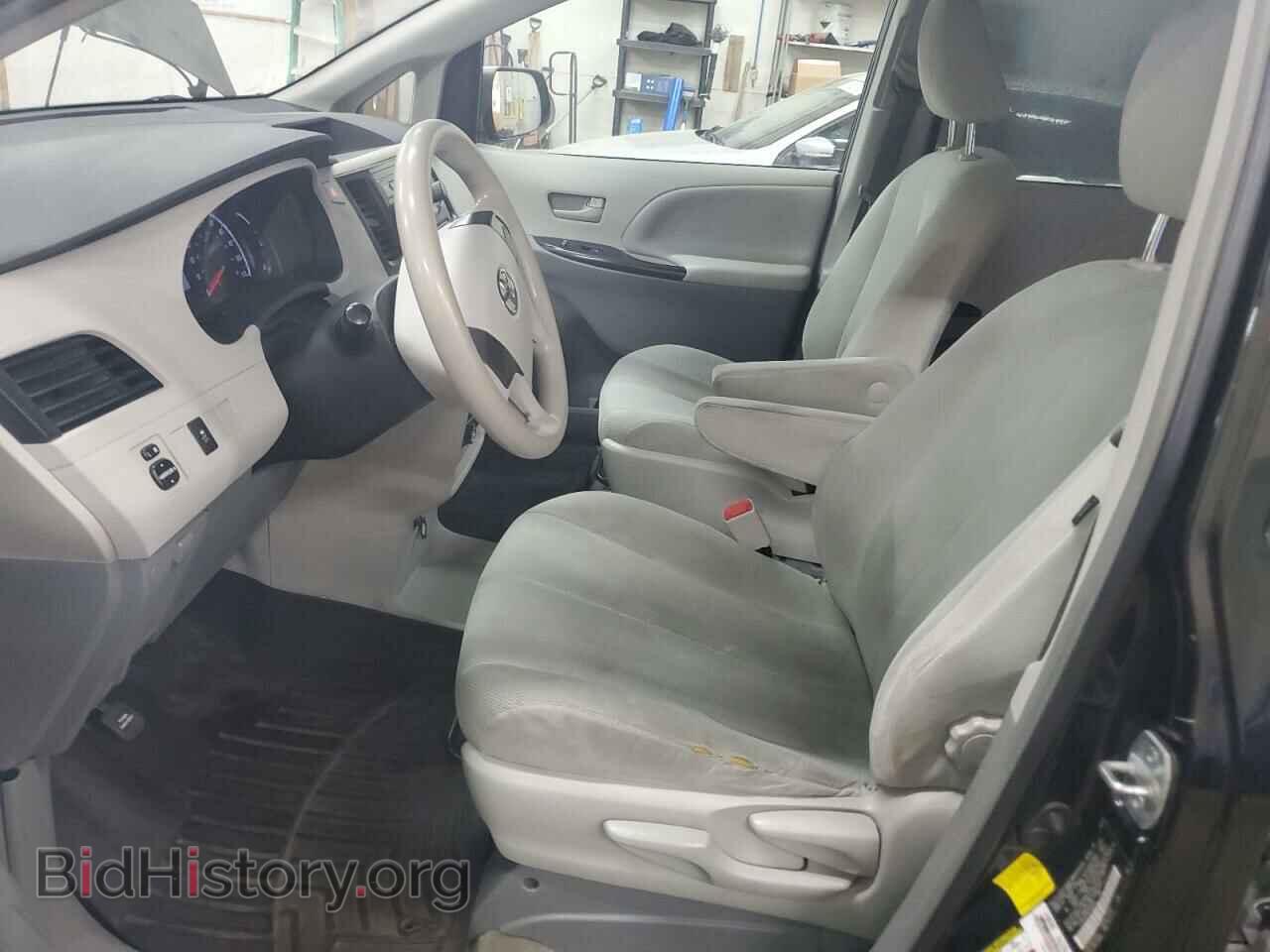 2011 TOYOTA All Models - VIN: 5TDZK3DC4BS150412 - Фото 7