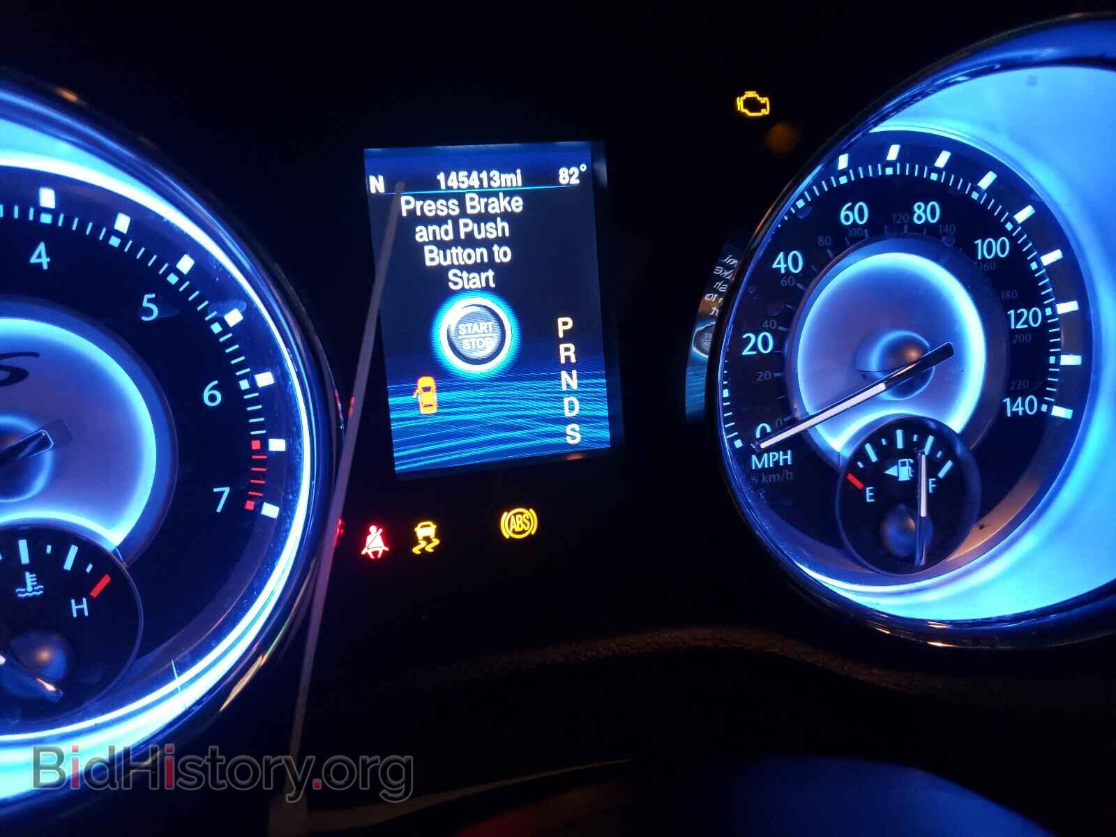2014 CHRYSLER 300 - VIN: 2C3CCABG5EH328381 - Фото 8