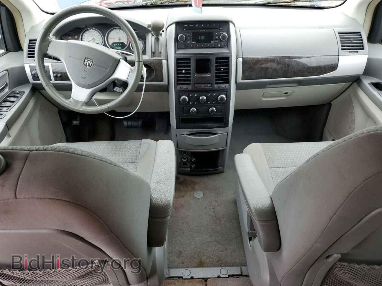 2010 DODGE CARAVAN - VIN: 2D4RN5D10AR229779 - Фото 8