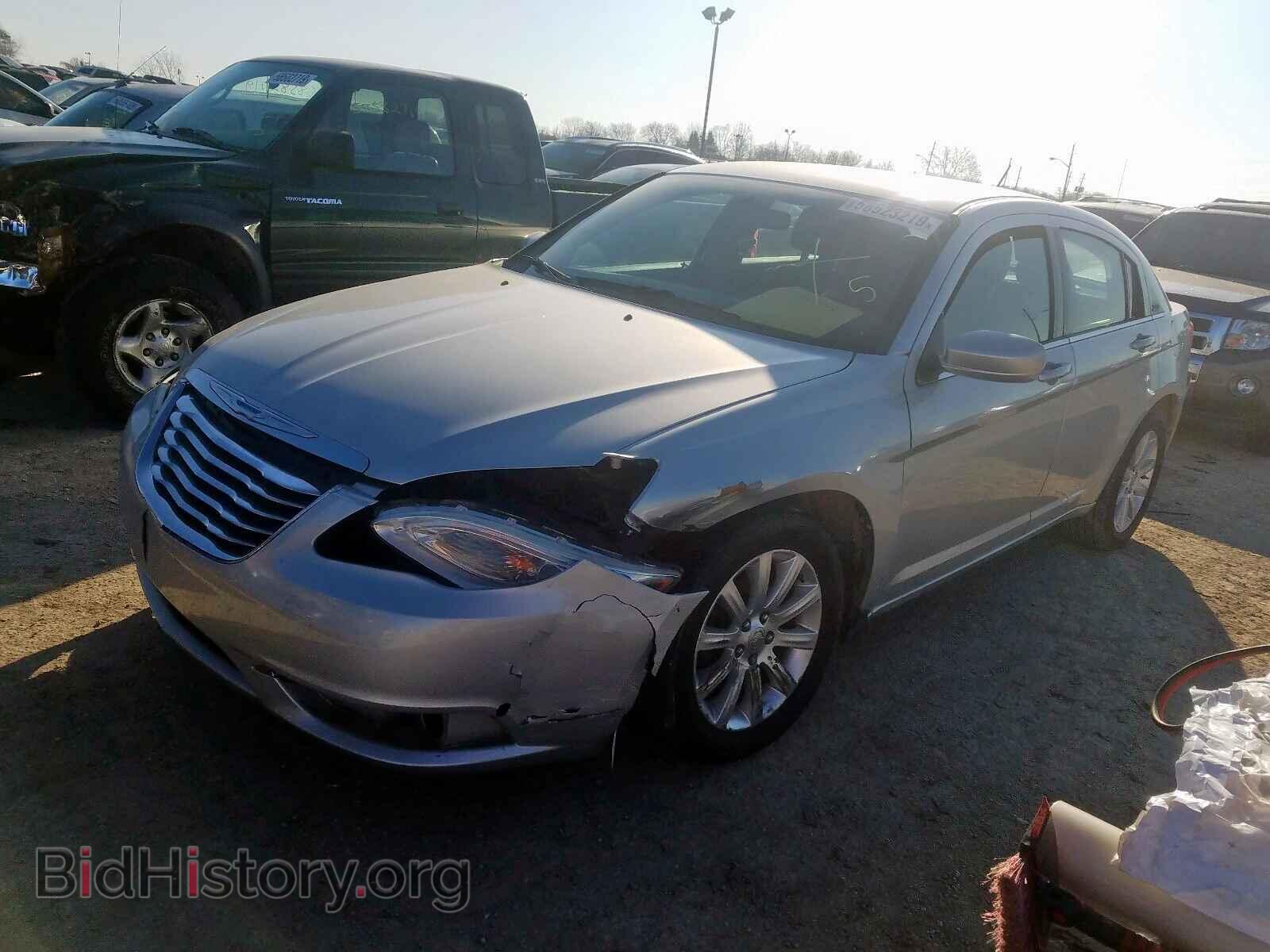 2012 CHRYSLER 200 - VIN: 1C3CCBBB7CN197548 - Фото 2