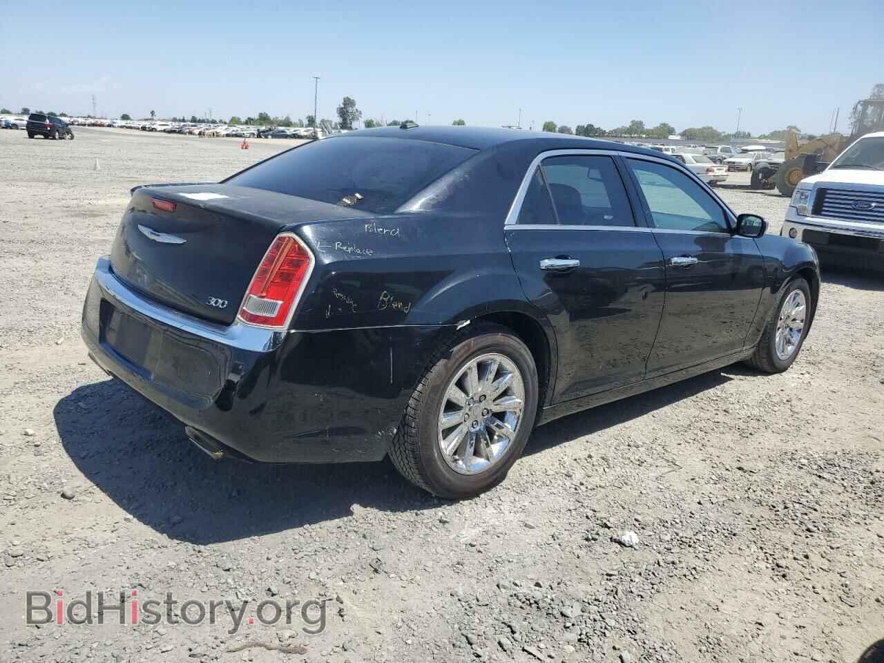 2012 CHRYSLER 300 - VIN: 2C3CCACG8CH310467 - Фото 3