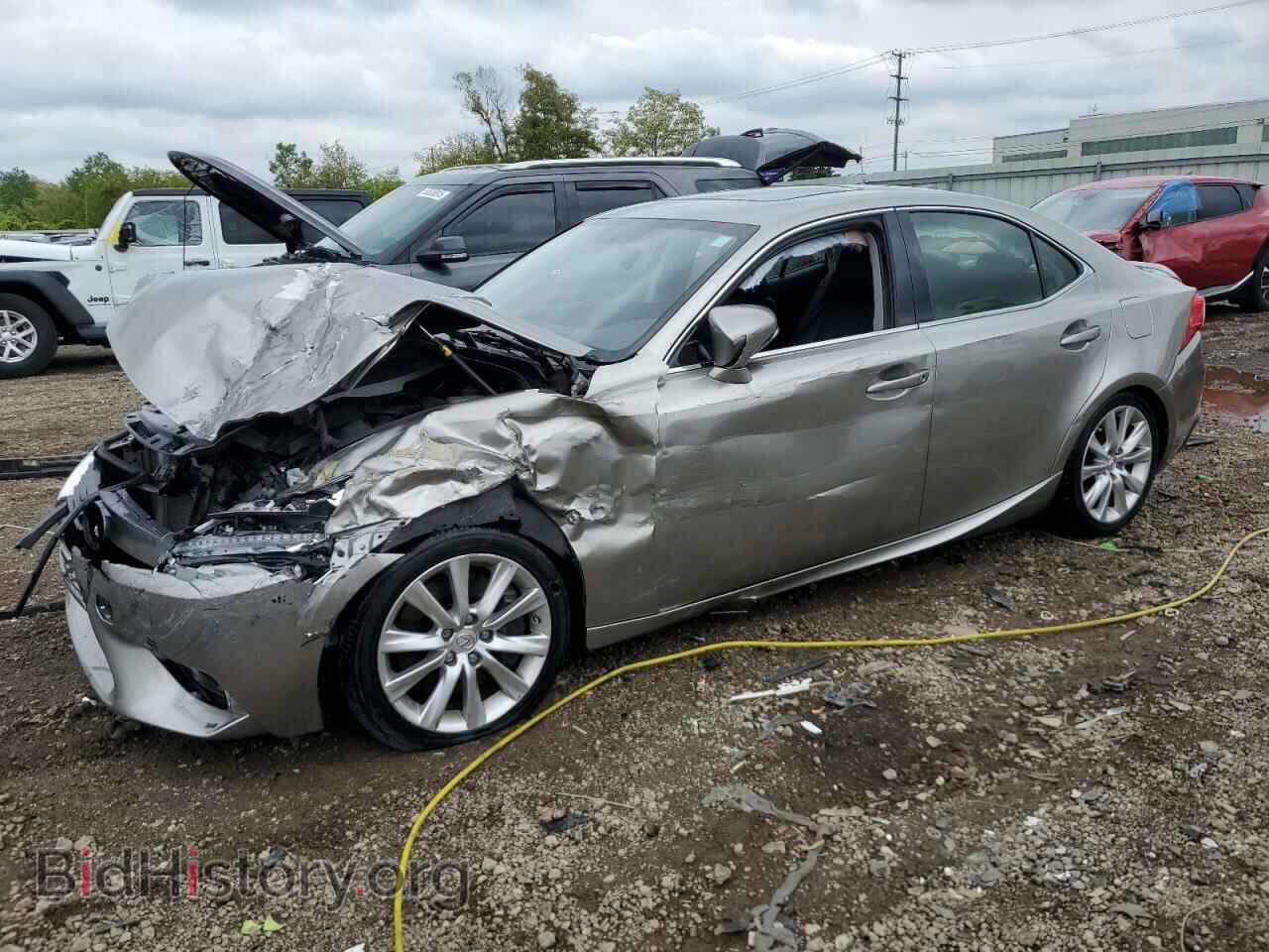 Photo JTHCM1D27G5010703 - LEXUS IS 2016