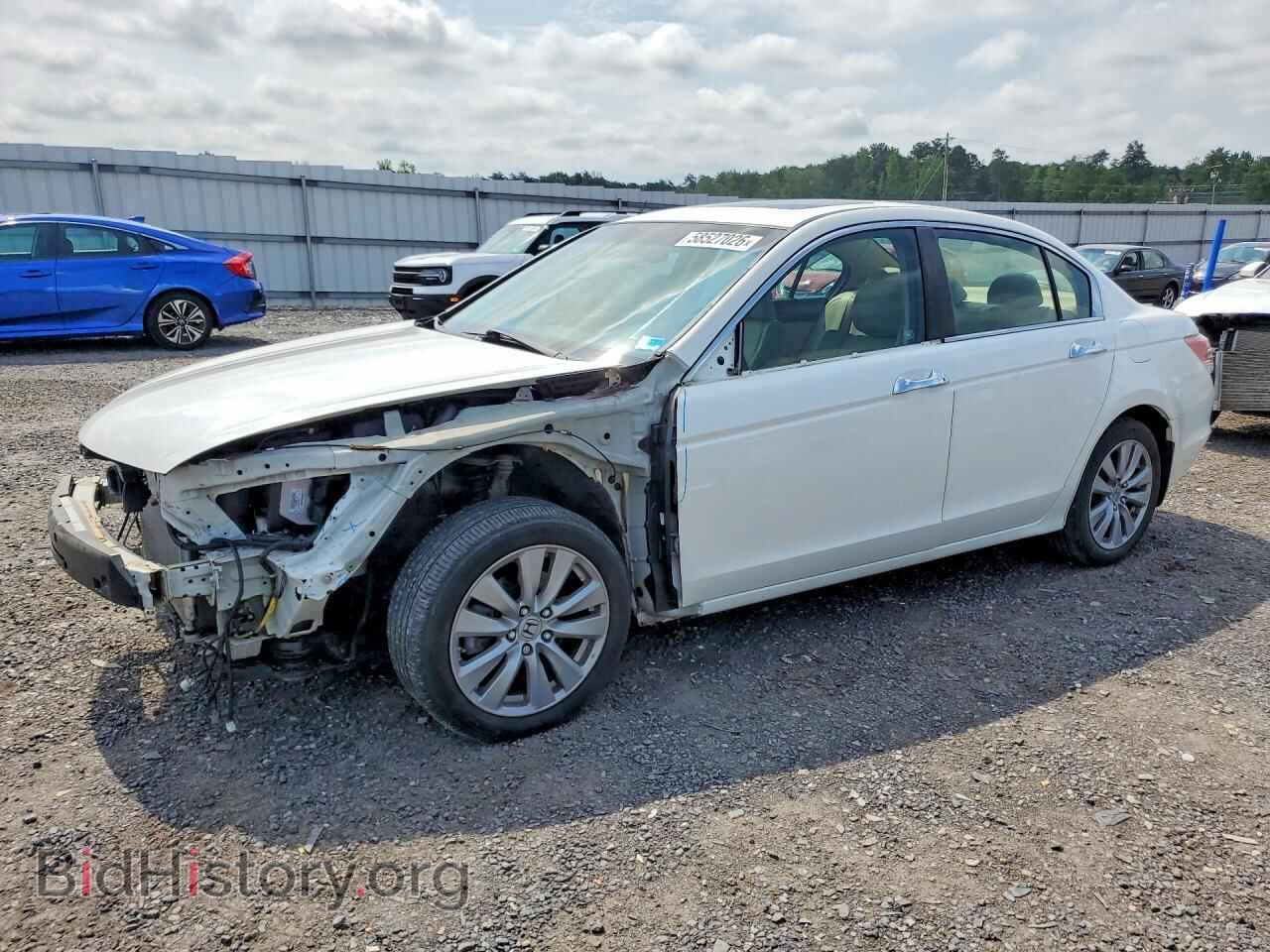 Photo 1HGCP3F85CA027461 - HONDA ACCORD 2012