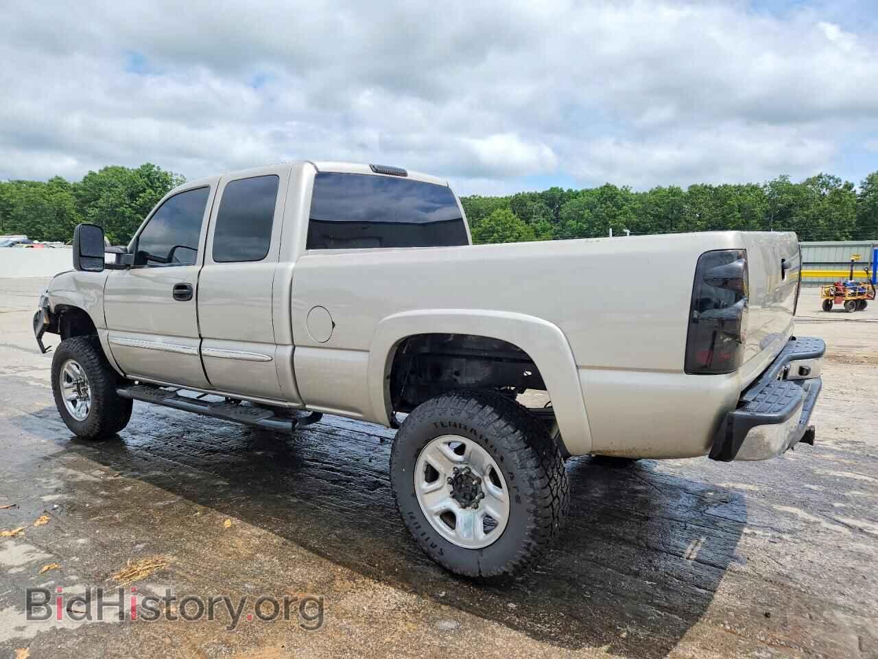 2005 GMC SIERRA - VIN: 1GTEK19Z55Z100802 - Фото 2